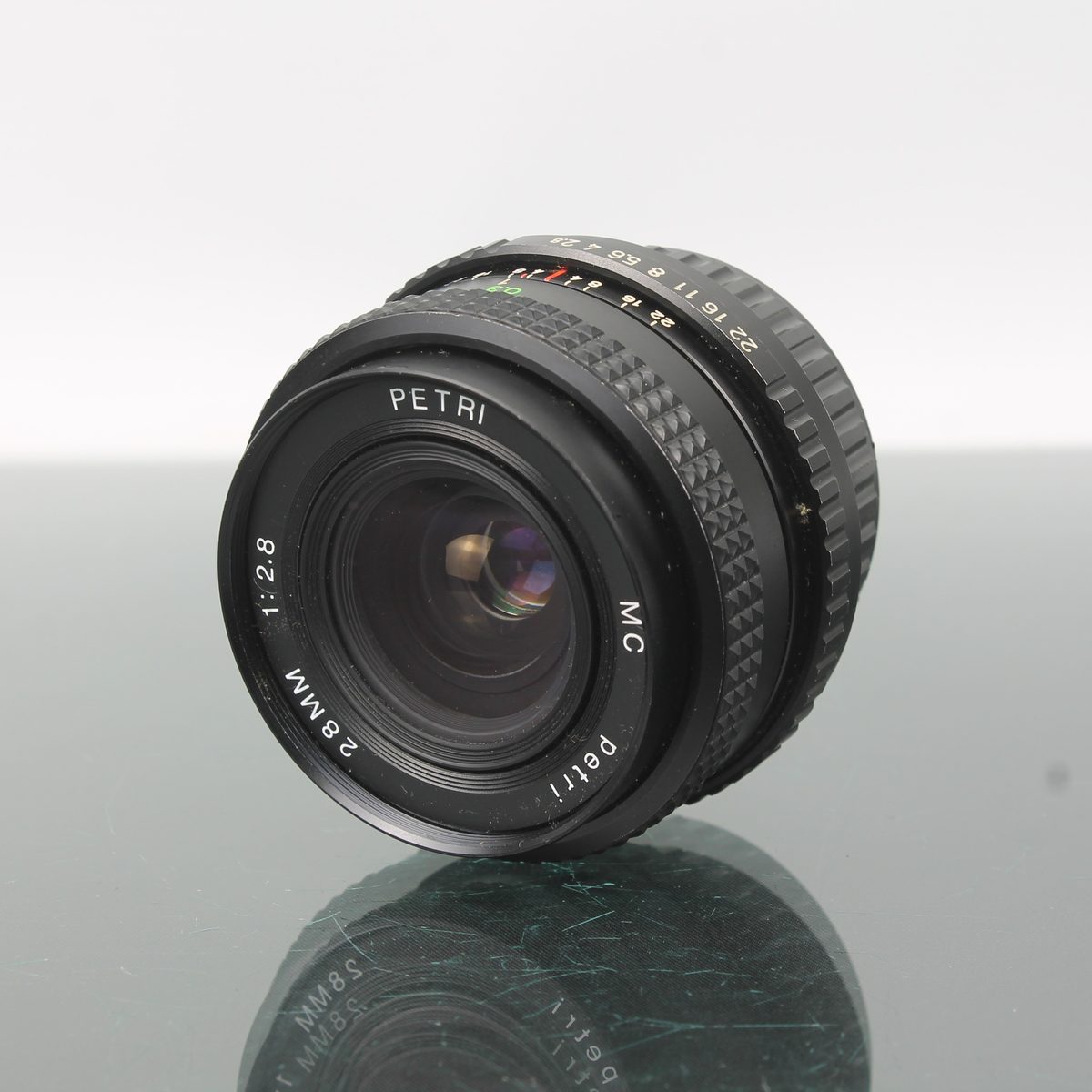 Petri 28mm f/2.8