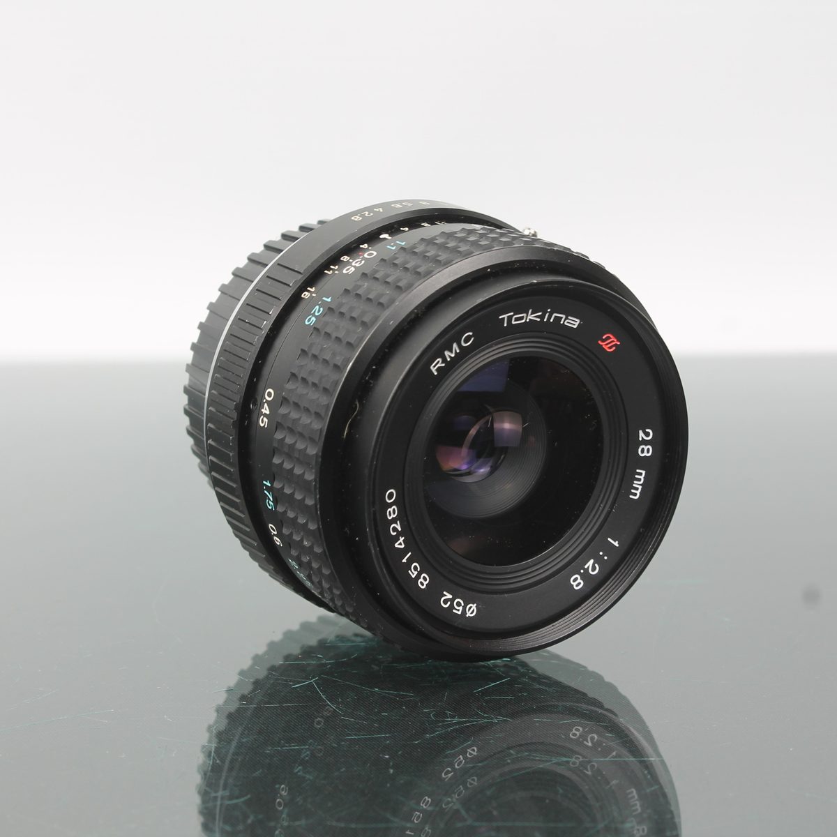 Tokina RMC 28mm f/2.8