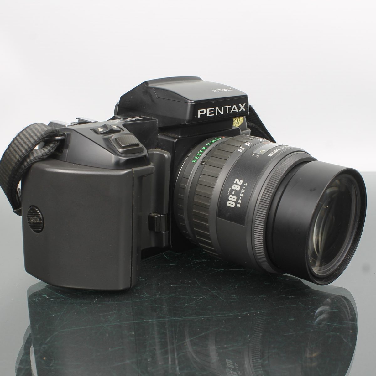 Pentax SFX + Pentax-F 28-80mm f/3.5-4.5