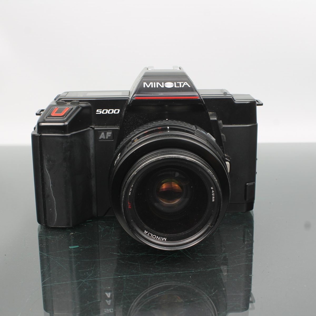 Minolta 5000 AF + Minolta Zoom 35-70mm f/4