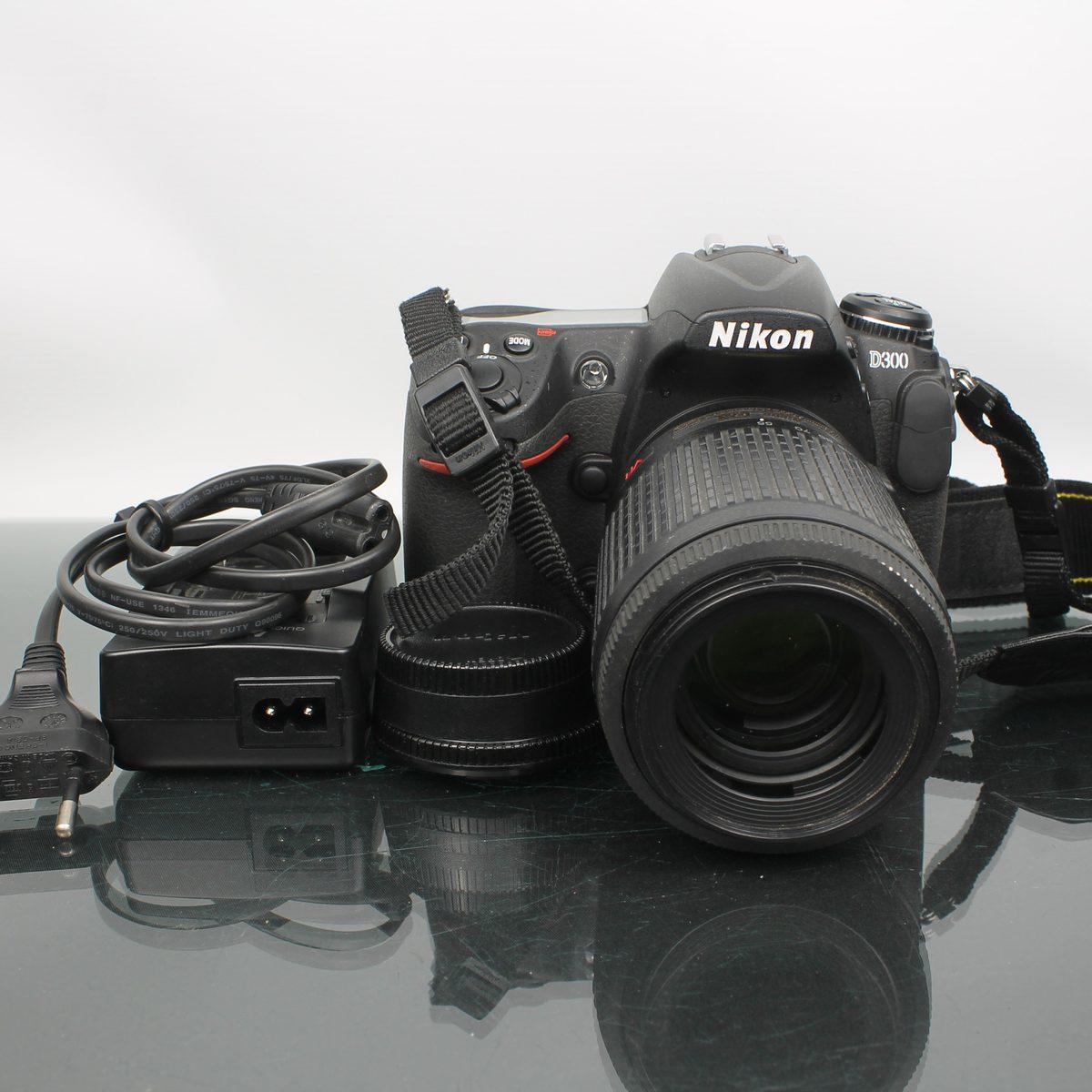 Nikon D300 + Nikon DX AF-S Nikkor 55-200mm f/4-5.6