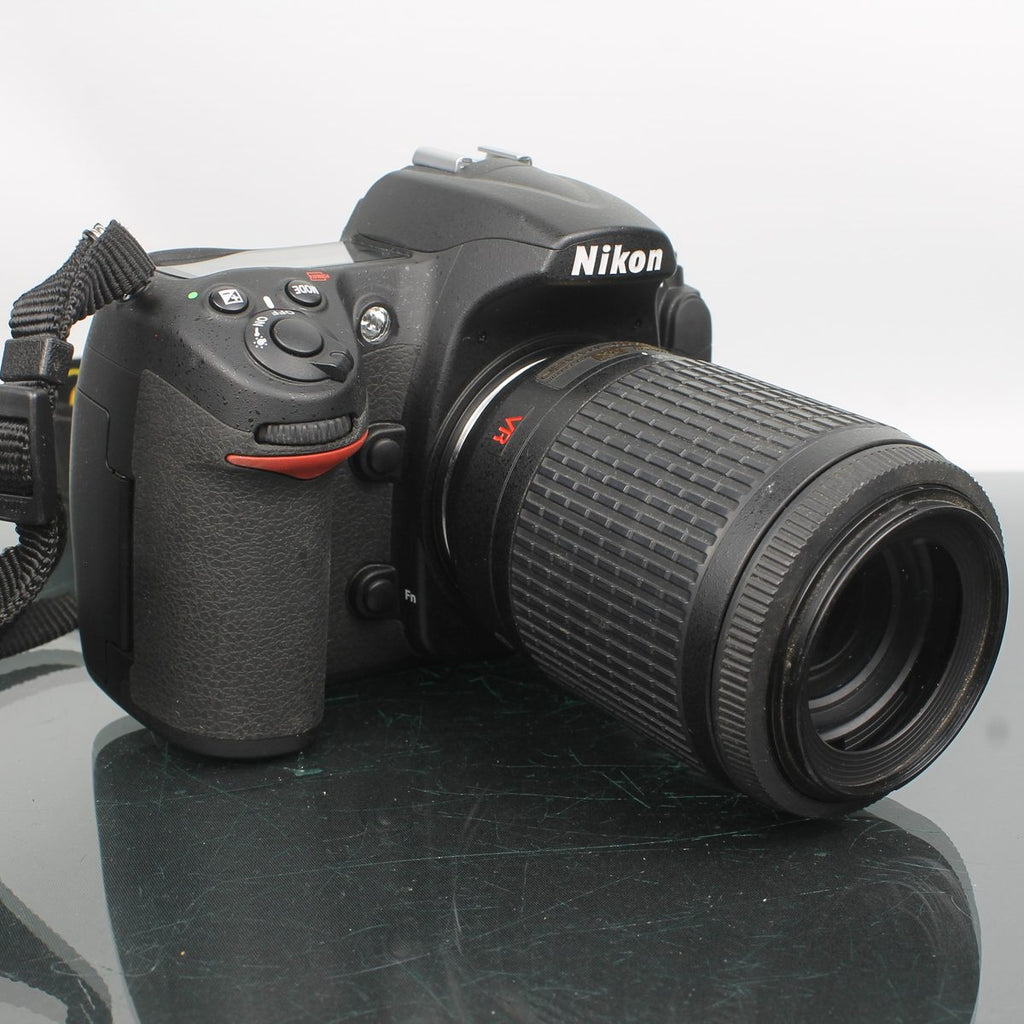 Nikon D300 + Nikon DX AF-S Nikkor 55-200mm f/4-5.6