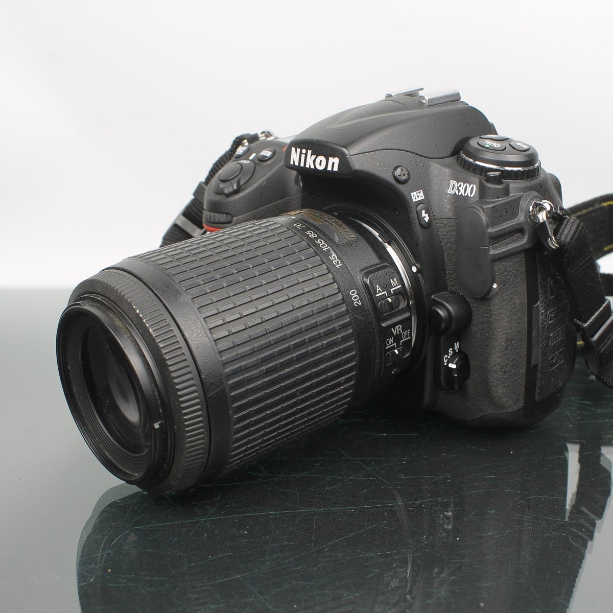 Nikon D300 + Nikon DX AF-S Nikkor 55-200mm f/4-5.6