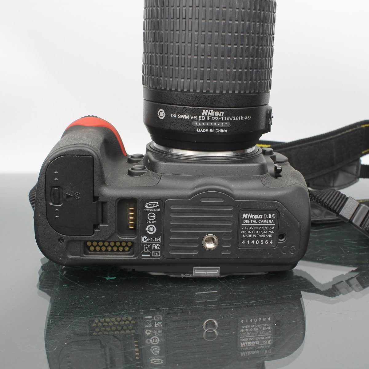 Nikon D300 + Nikon DX AF-S Nikkor 55-200mm f/4-5.6