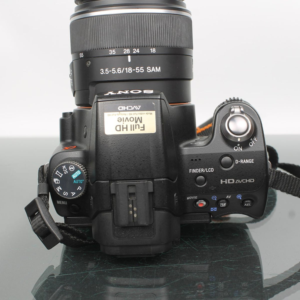 Sony Alpha SLT-A33 + SAL 1855 3.5-5.6 / 18-55 SAM Lens
