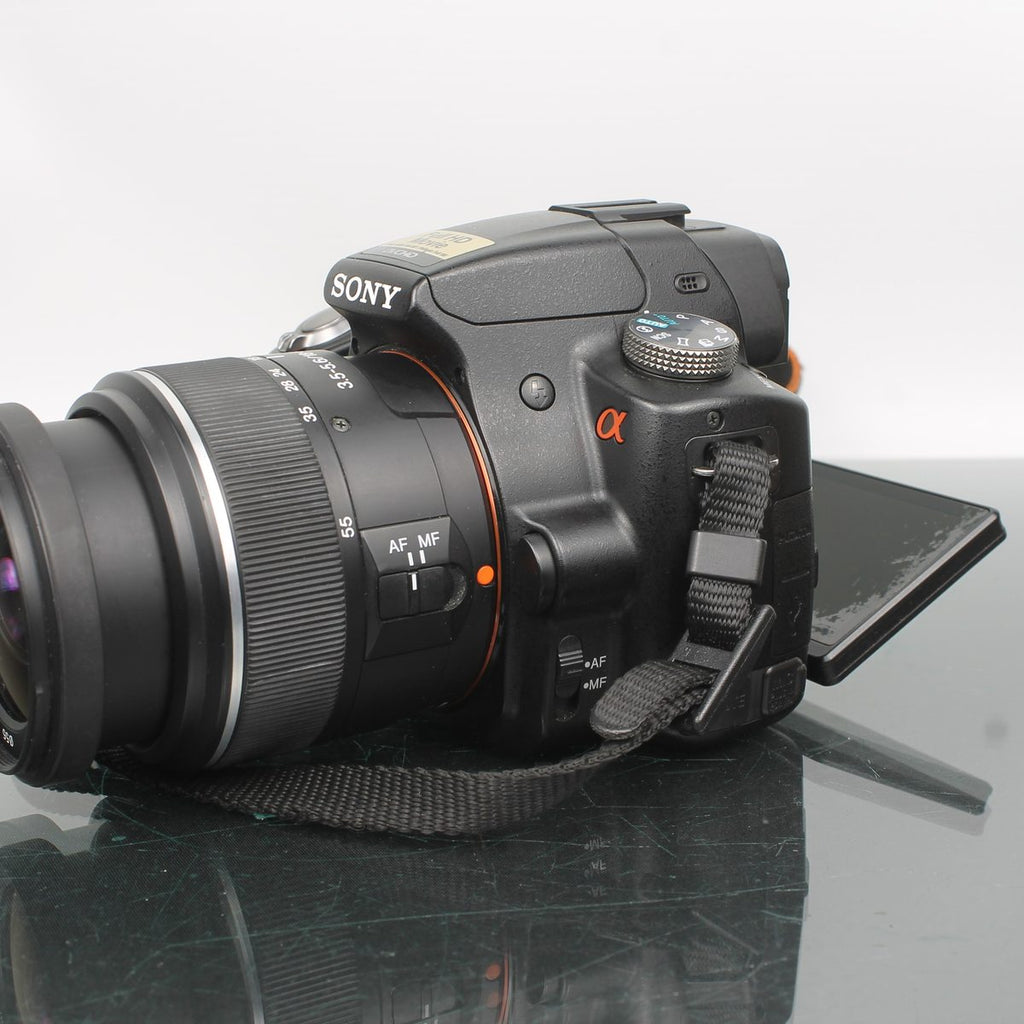Sony Alpha SLT-A33 + SAL 1855 3.5-5.6 / 18-55 SAM Lens