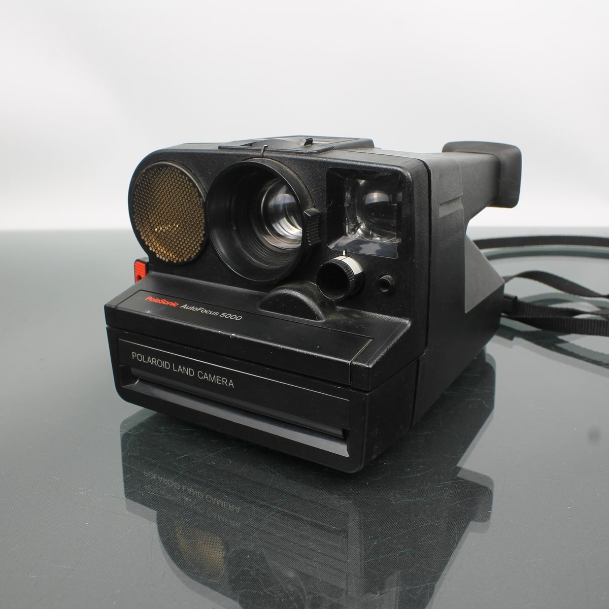 Polaroid PolaSonic AutoFocus 5000 Land Camera