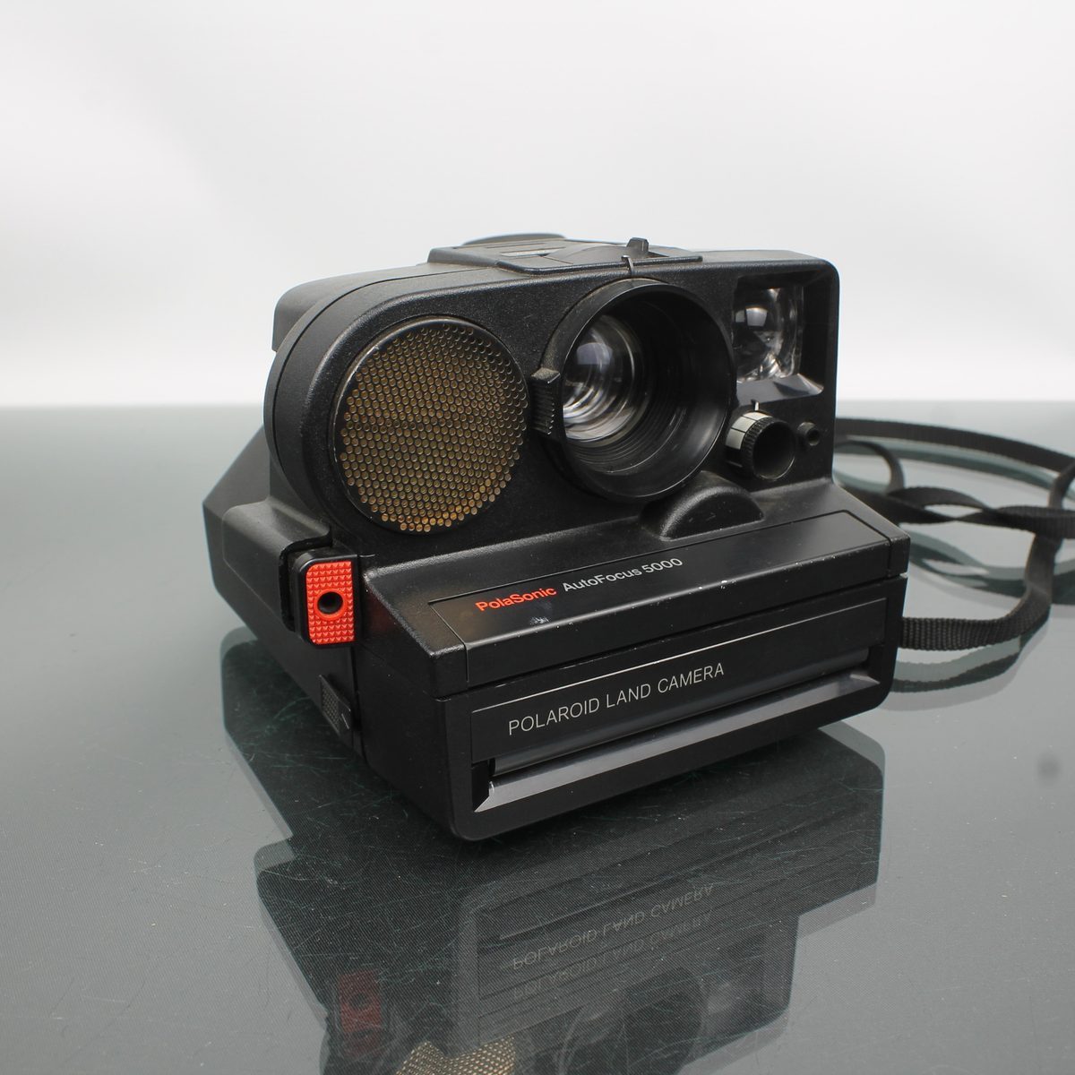 Polaroid PolaSonic AutoFocus 5000 Land Camera