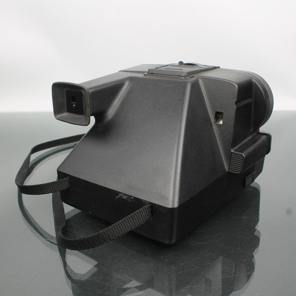 Polaroid PolaSonic AutoFocus 5000 Land Camera