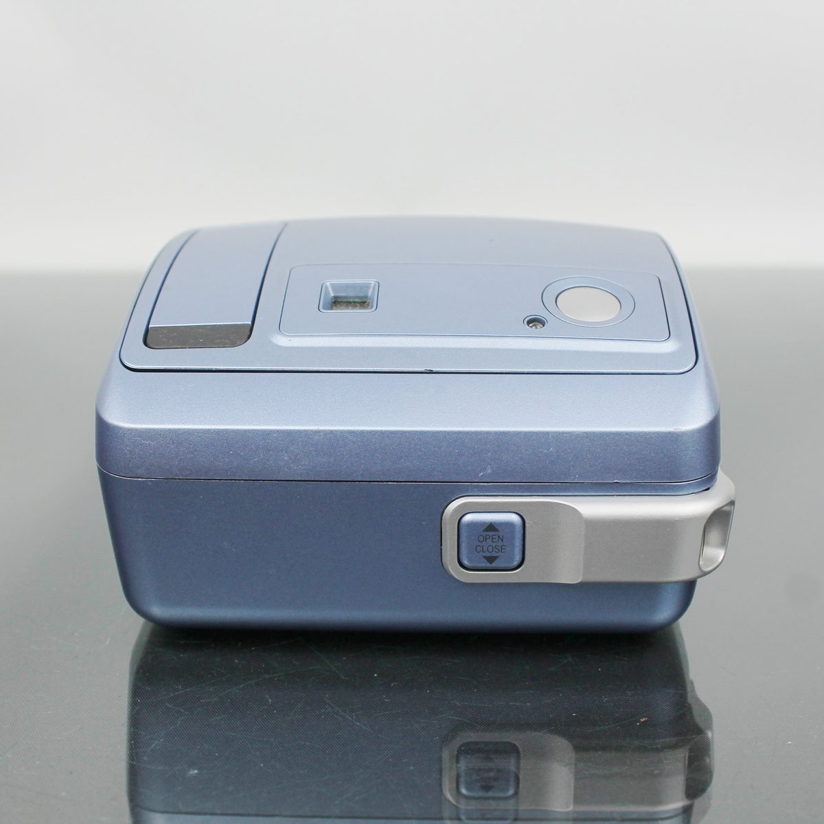 Polaroid One 600