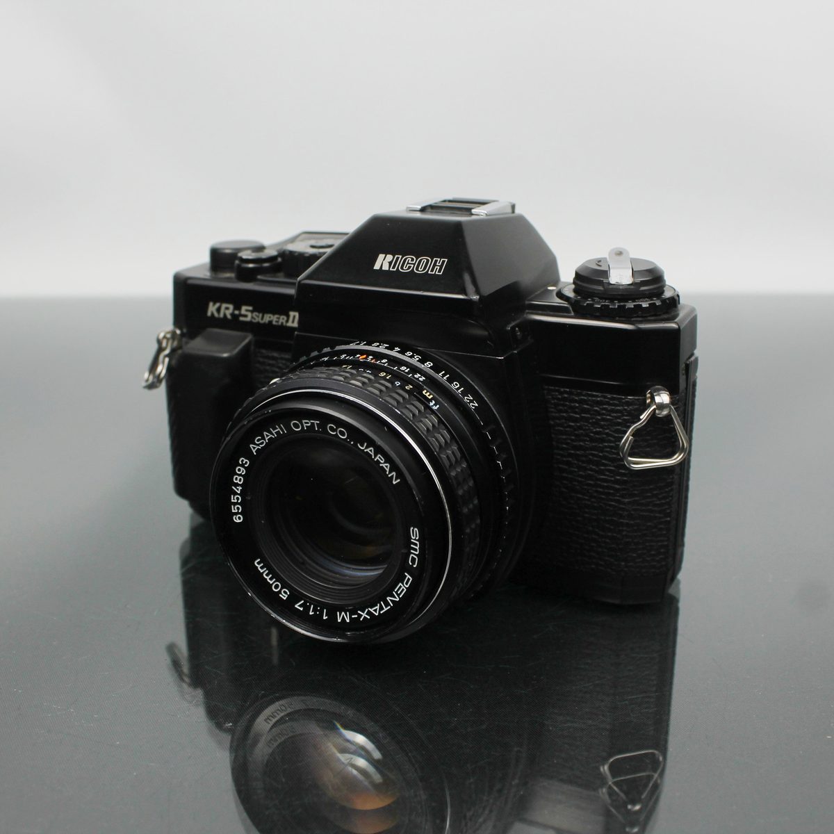 Ricoh KR-5 Super II + Pentax 50mm f/1.7