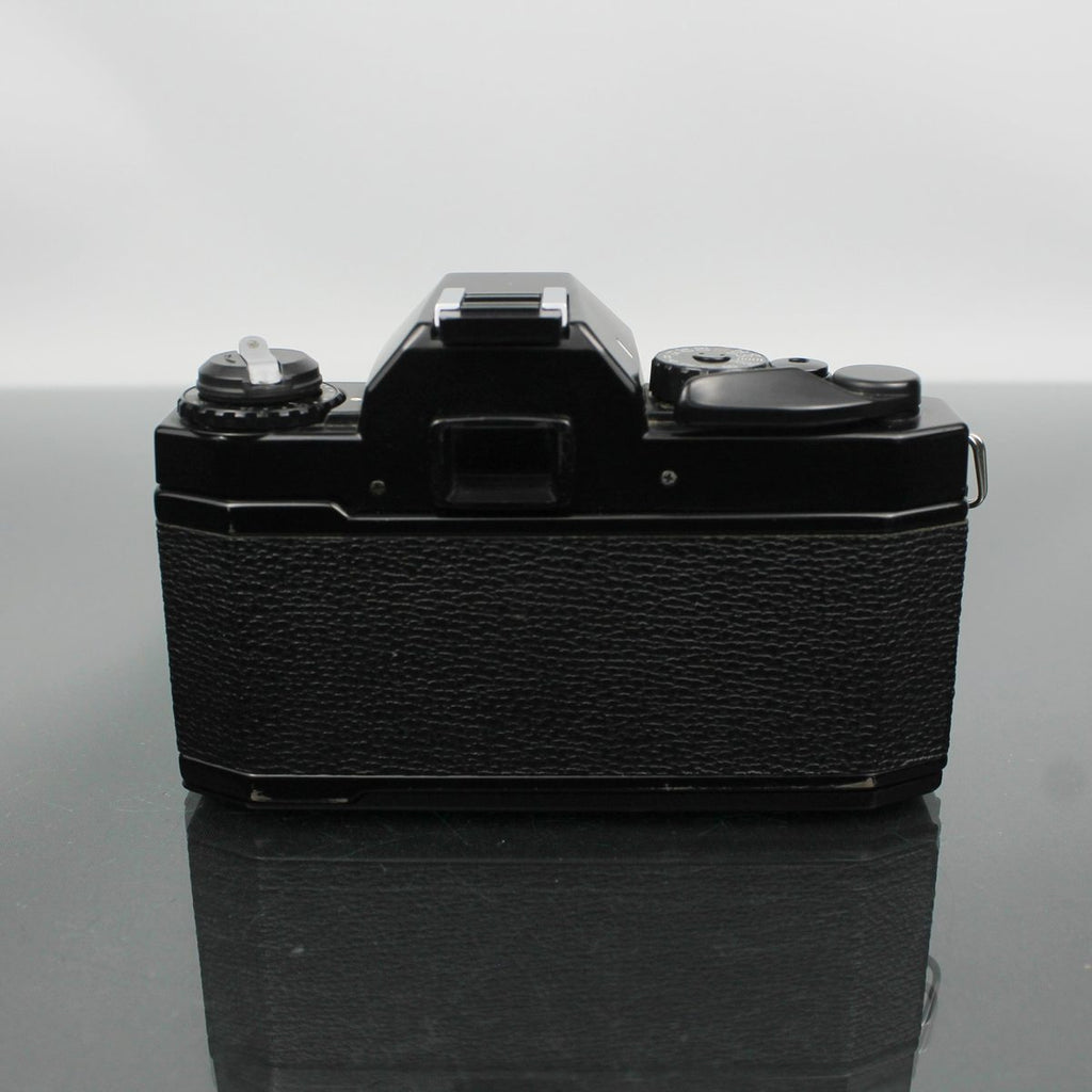 Ricoh KR-5 Super II + Pentax 50mm f/1.7