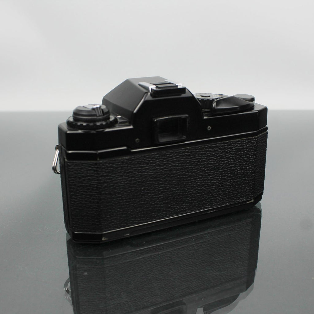 Ricoh KR-5 Super II + Pentax 50mm f/1.7
