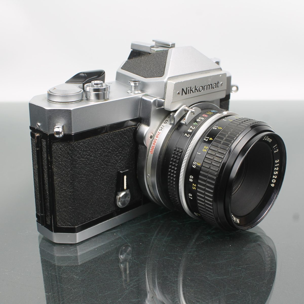 Nikkormat FT2 + Nikkor 50mm f/2