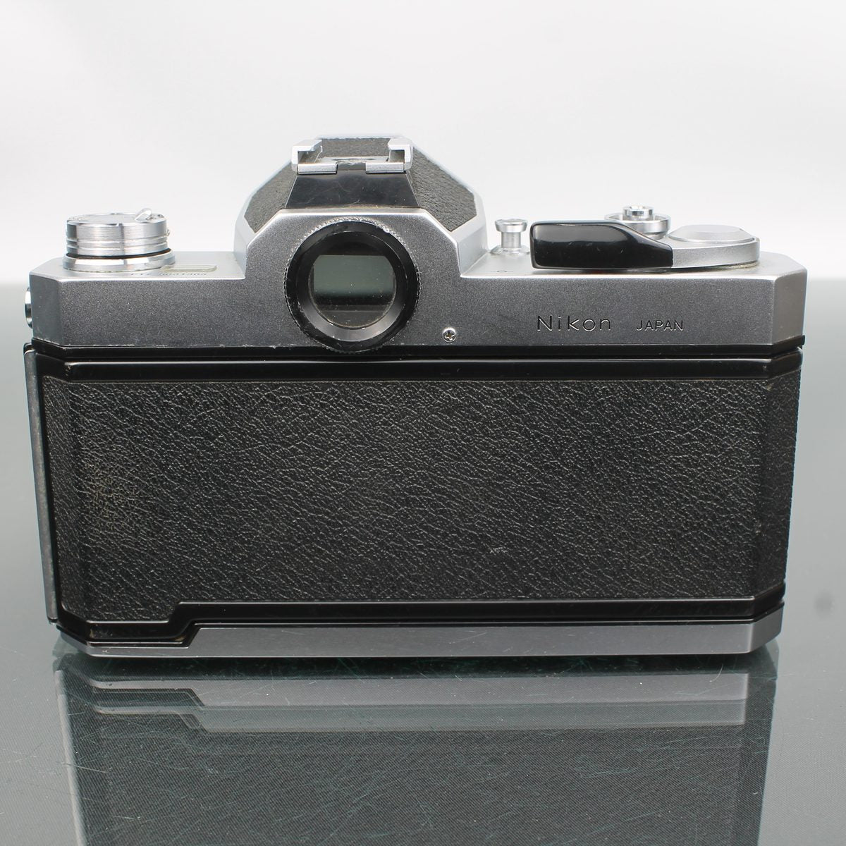 Nikkormat FT2 + Nikkor 50mm f/2
