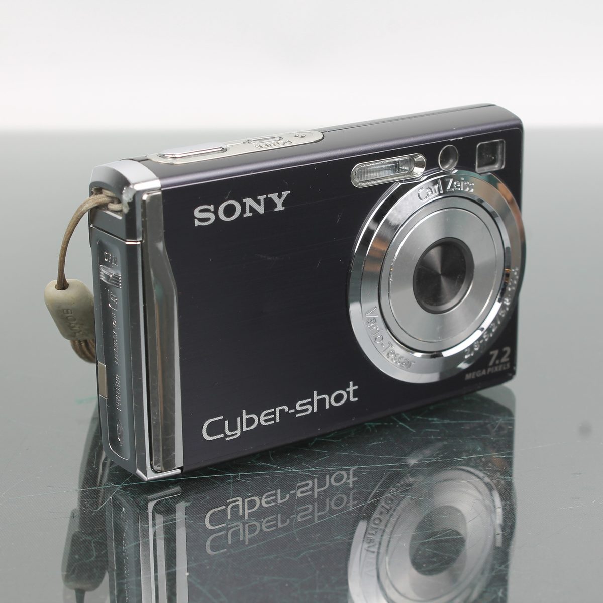 Sony Cyber-shot DSC-W80