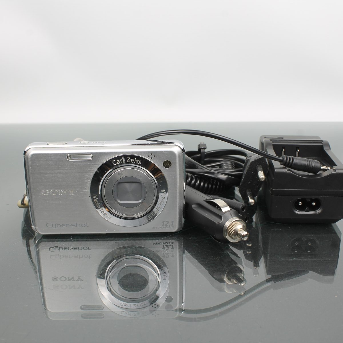 Sony Cyber-Shot DSC-W210