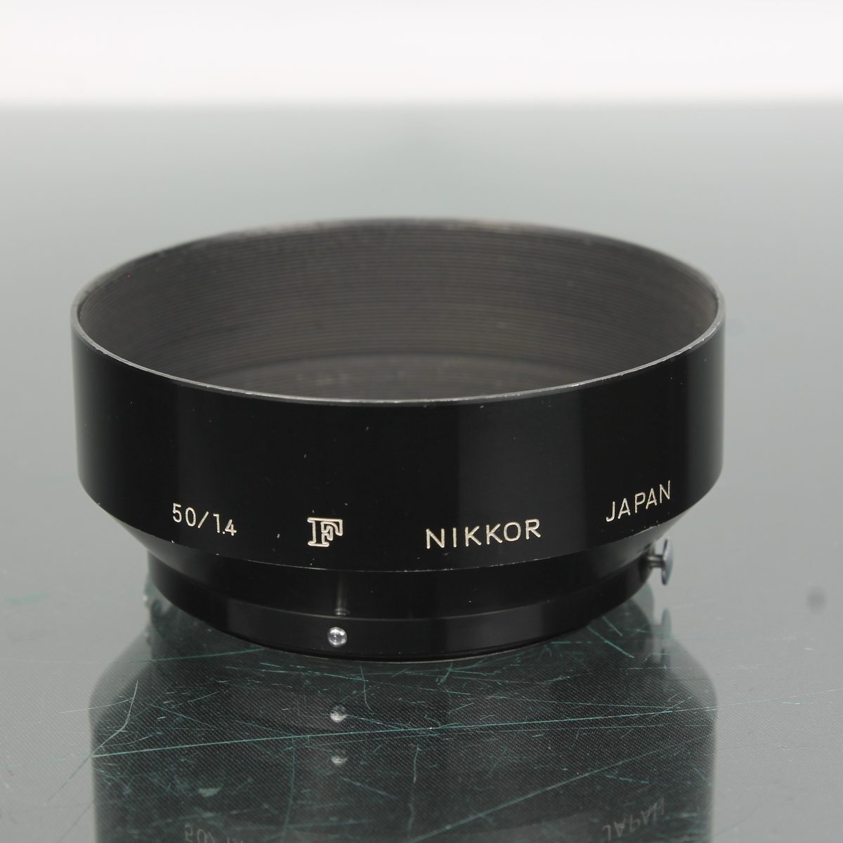 Nikor Nikkor F 50mm f/1.4 Metal Lens Hood