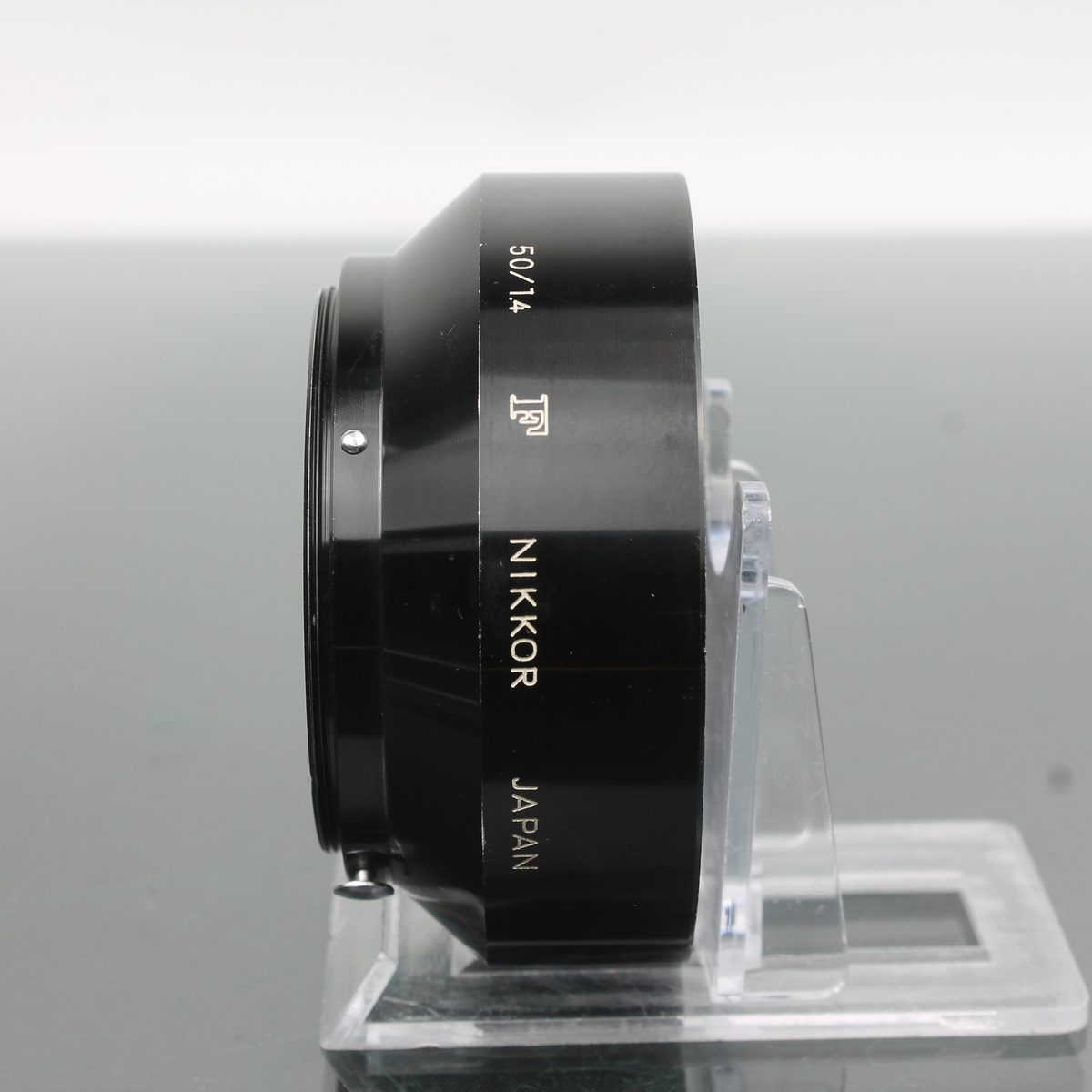 Nikor Nikkor F 50mm f/1.4 Metal Lens Hood
