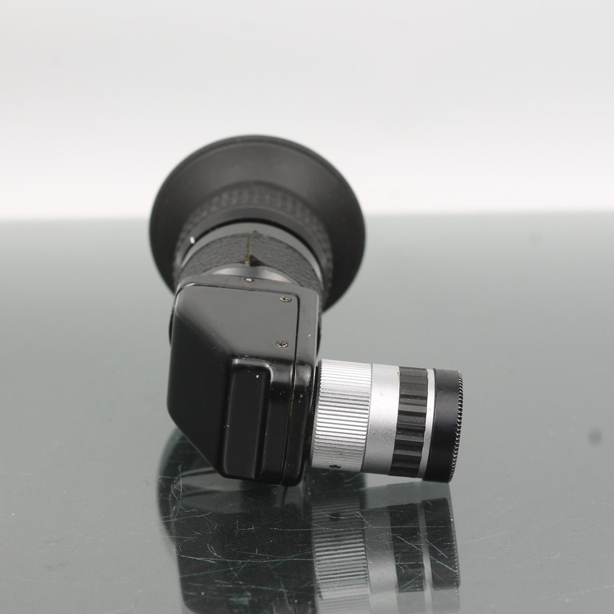 Nikon DR-3 Right-Angle Viewfinder