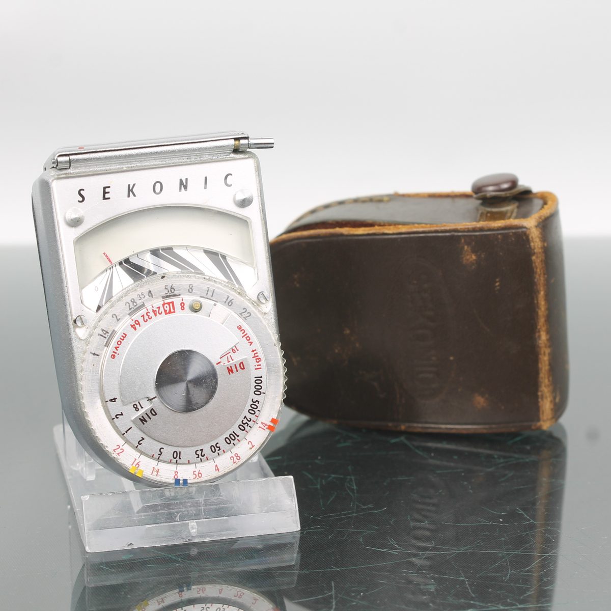 Sekonic L-8 Selenium Light Meter