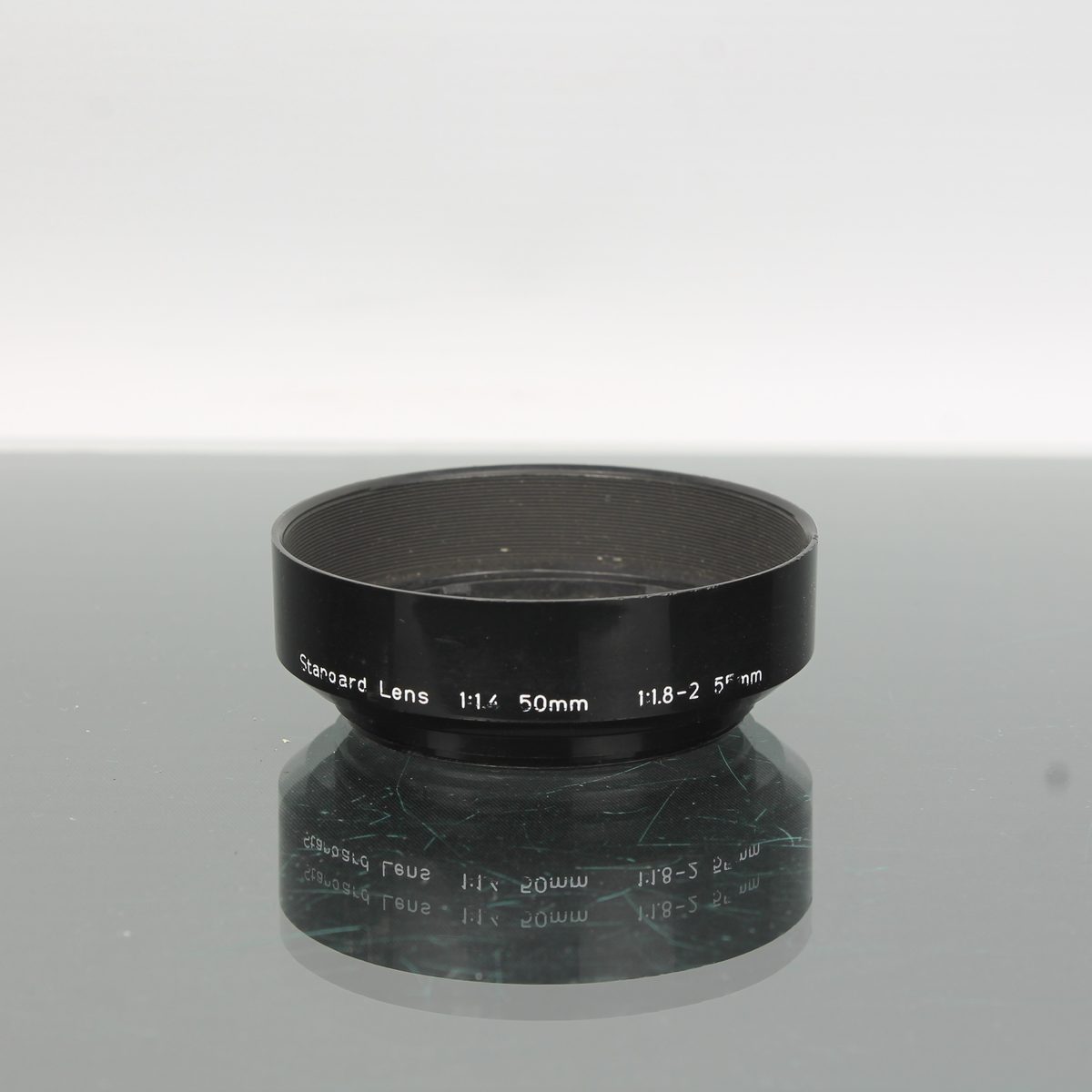 Standard Lens f/1.4 50mm f/1.8-2 55mm Lens hood