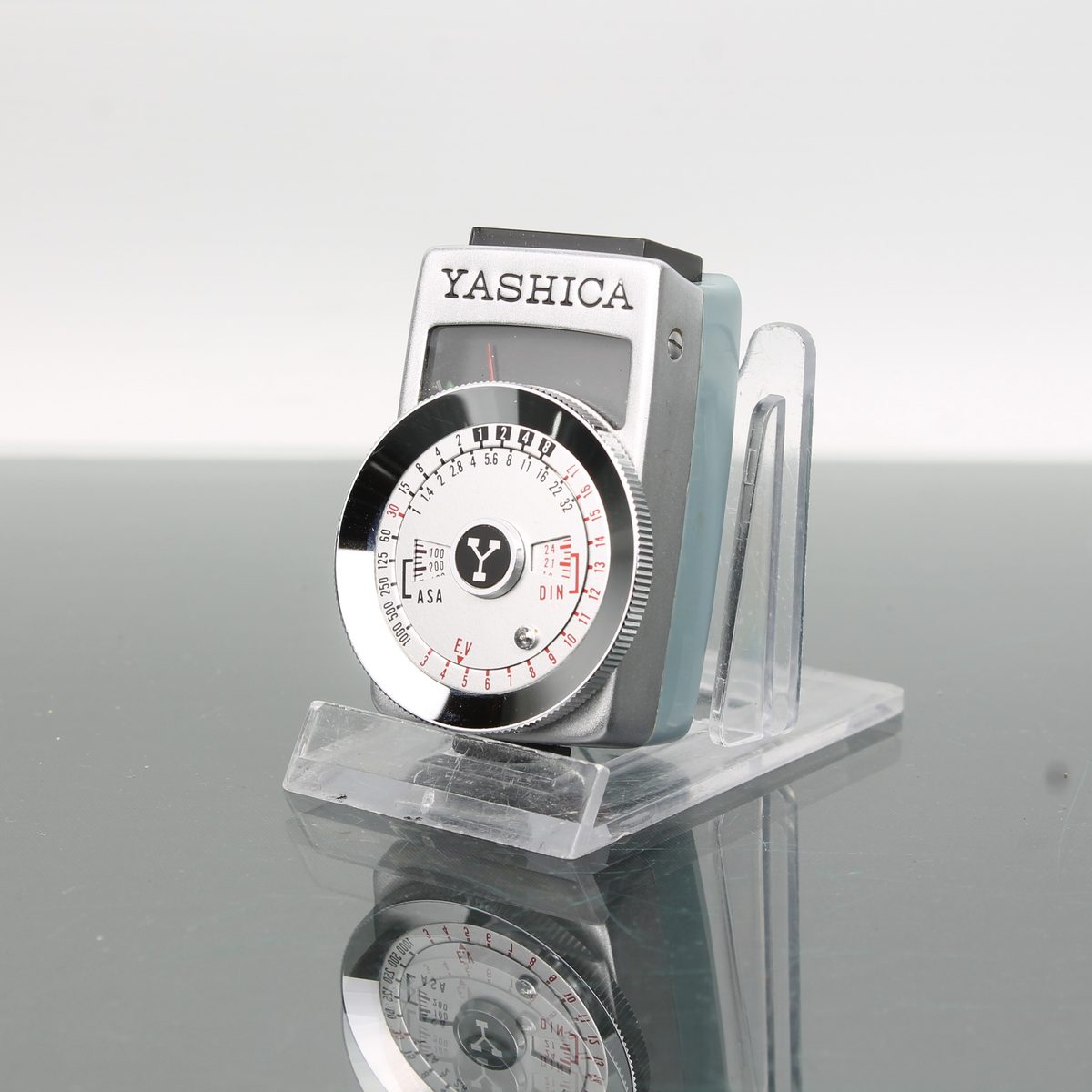 Yashica Light Exposure Meter