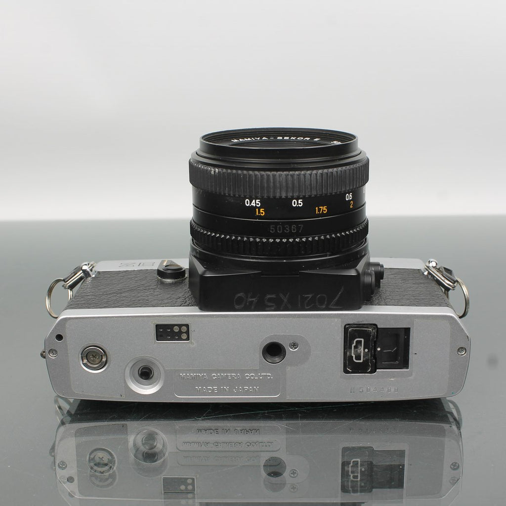 Mamiya ZE + Mamiya-Sekor E 50mm 1:2 S lens