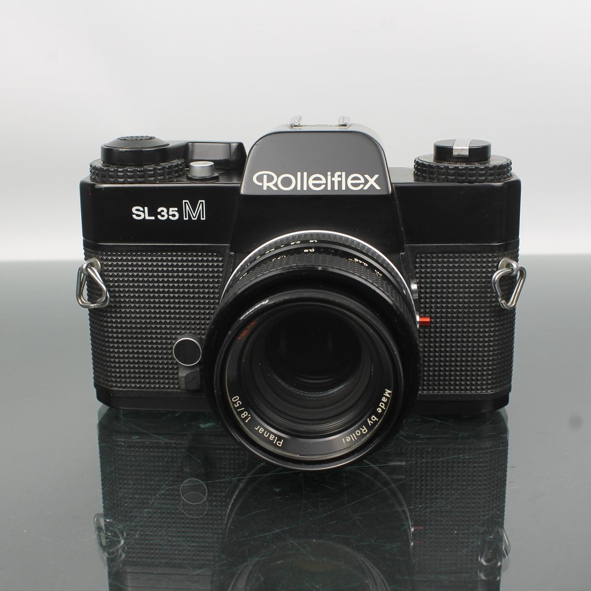 Rolleiflex SL35 M + Rollei-HFT 50mm f/1.8