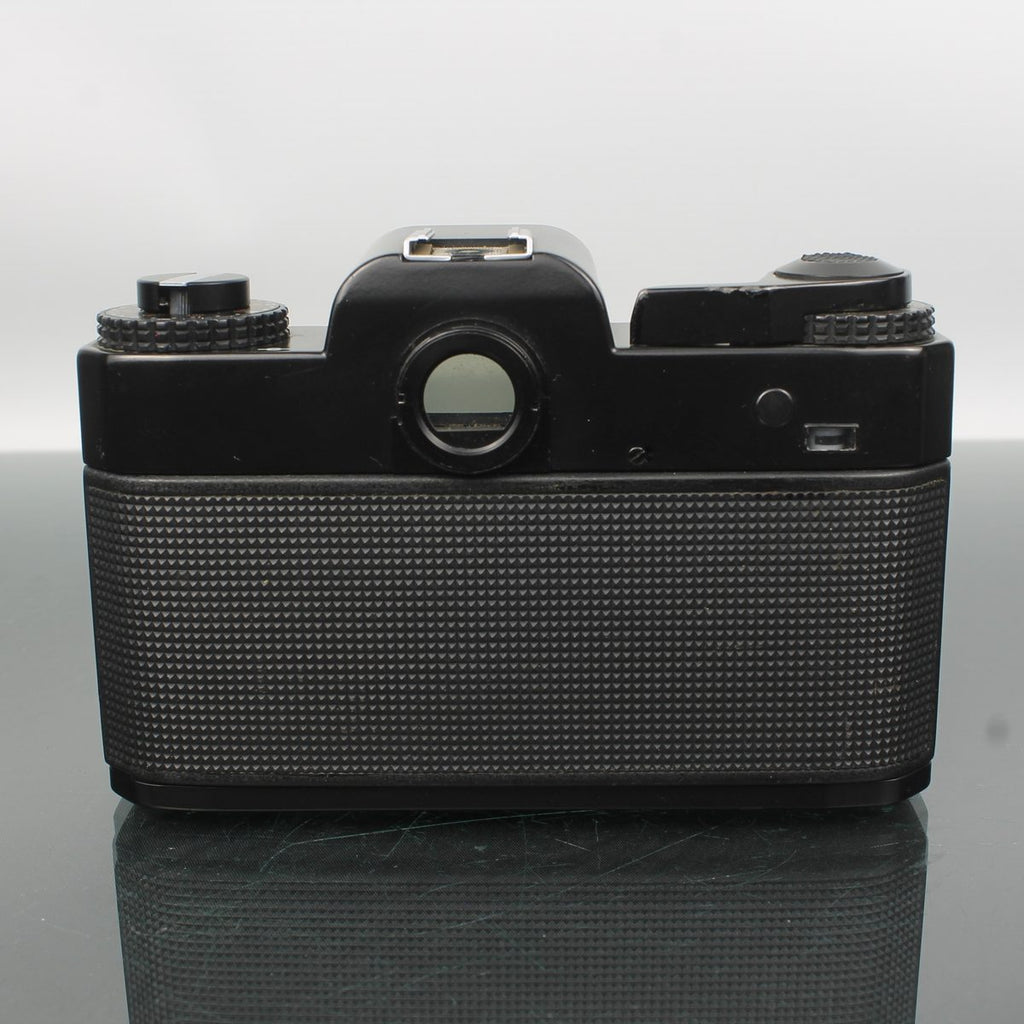 Rolleiflex SL35 M + Rollei-HFT 50mm f/1.8