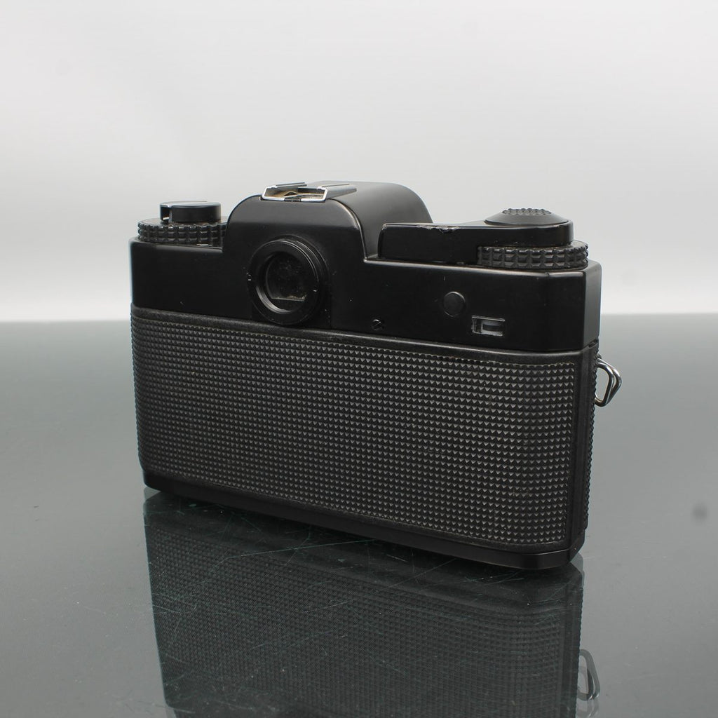 Rolleiflex SL35 M + Rollei-HFT 50mm f/1.8