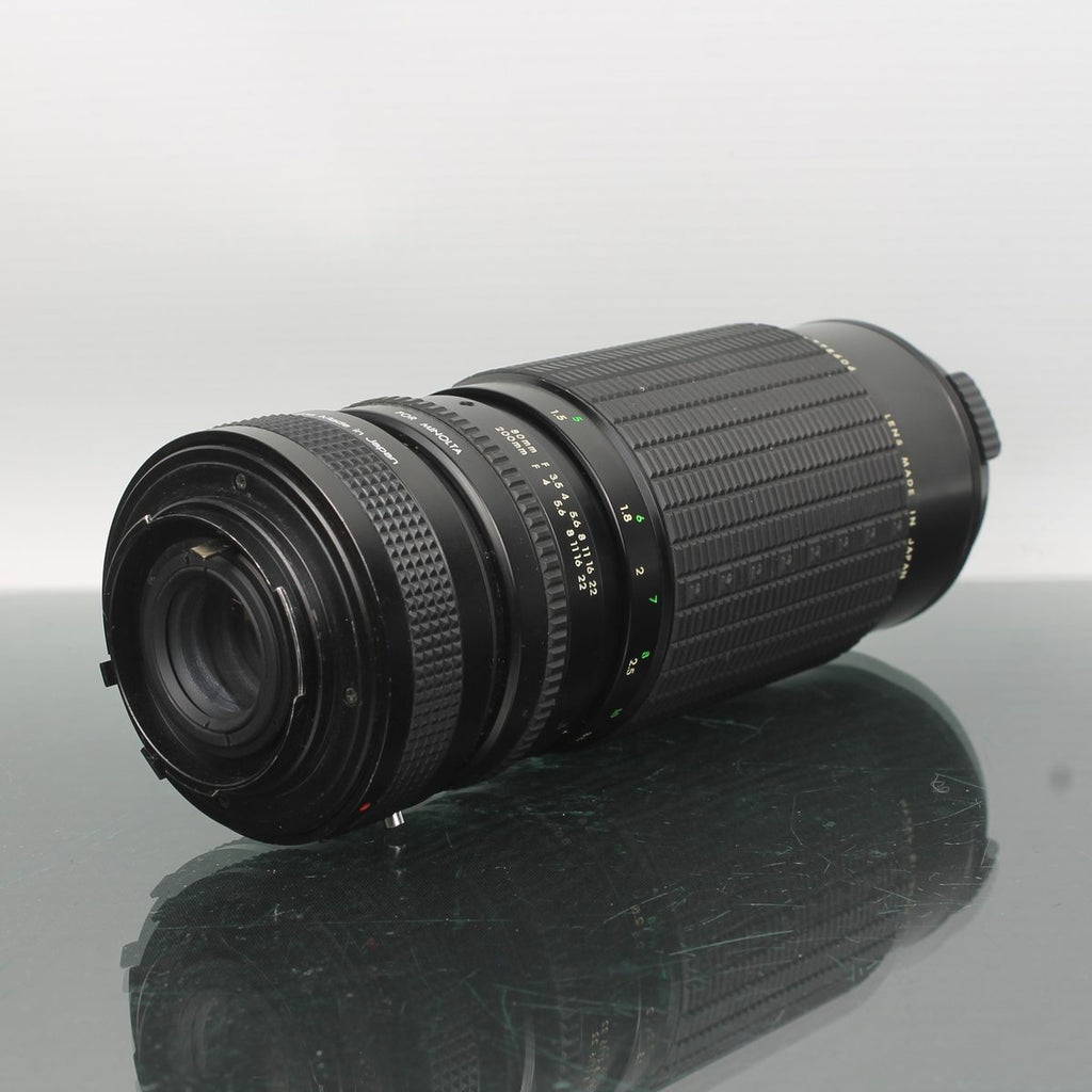 Sigma 1:3.5-4 F=80-200mm + Vivitar MC Tele Converter
