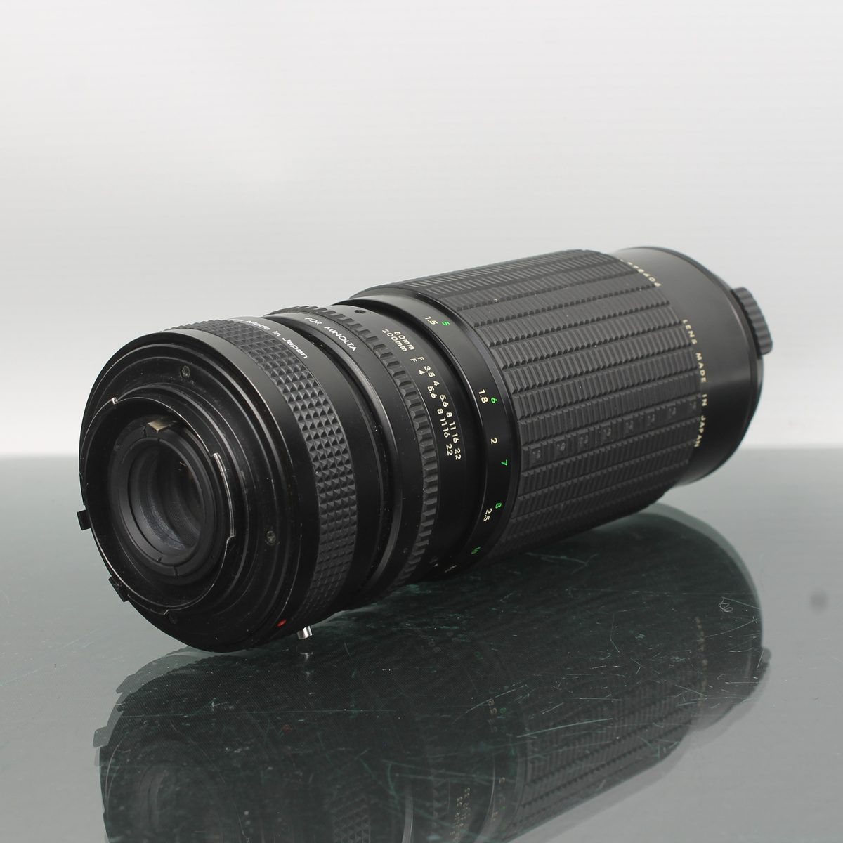 Sigma 1:3.5-4 F=80-200mm + Vivitar MC Tele Converter