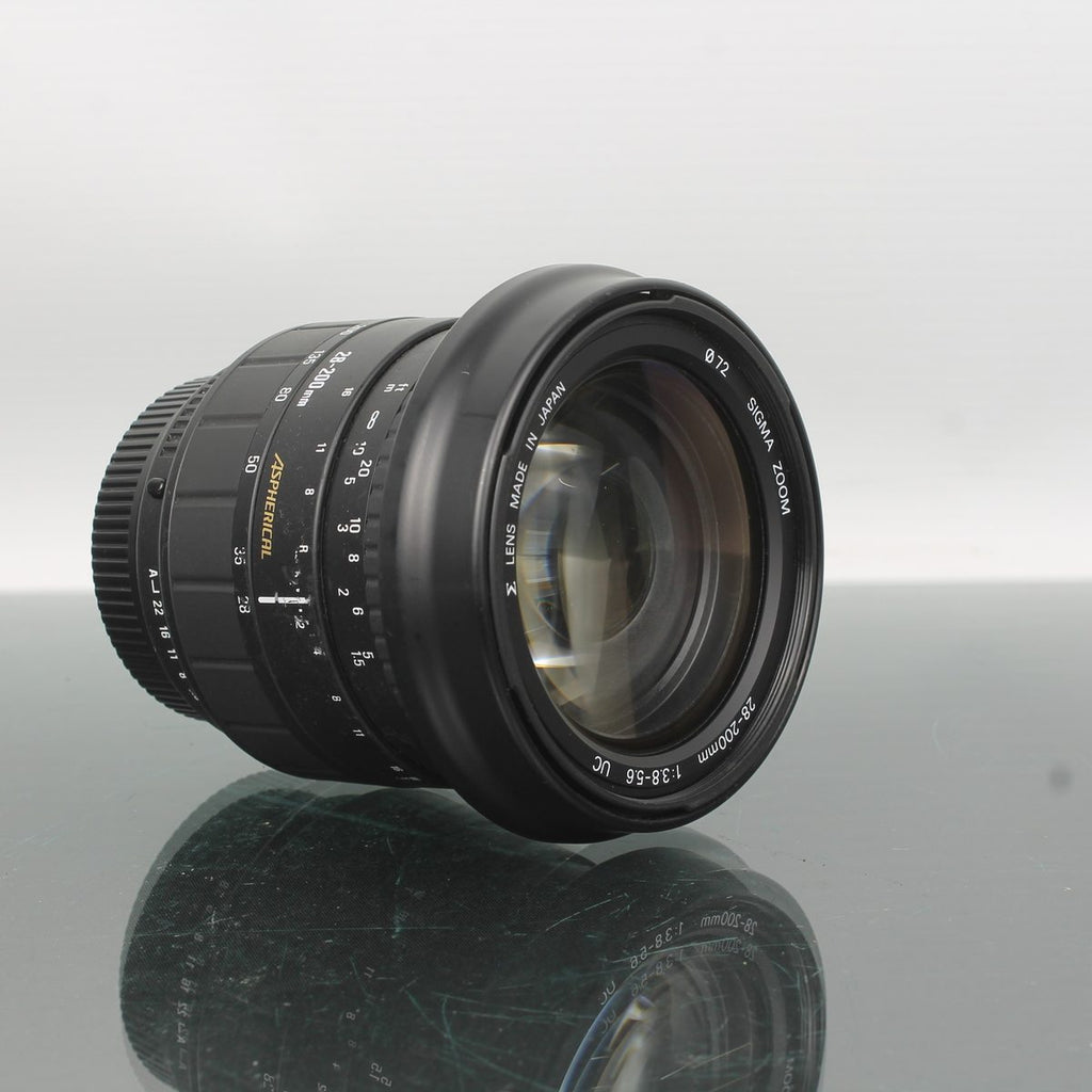 Sigma Zoom 28-200mm 1:3.8-5.6 UC