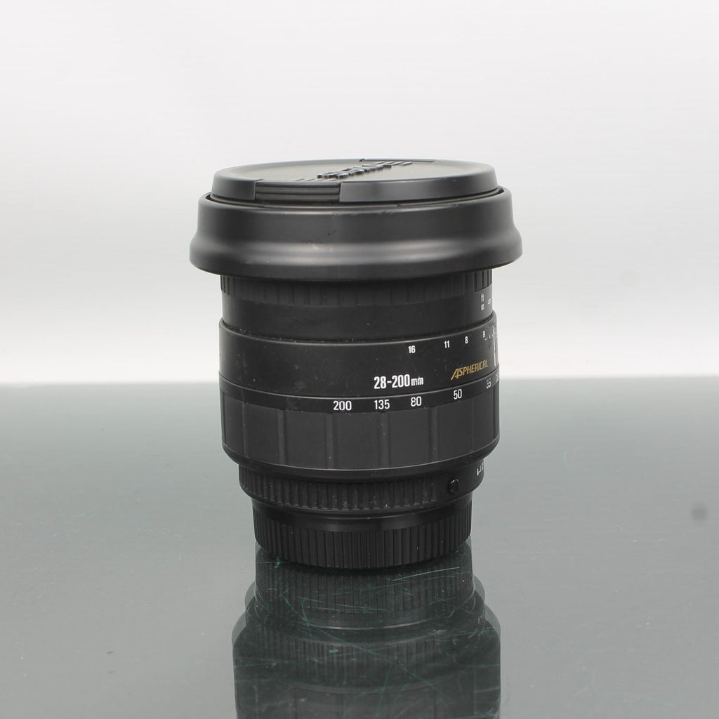 Sigma Zoom 28-200mm 1:3.8-5.6 UC