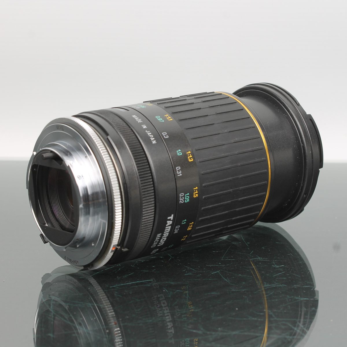 Tamron SP Macro 90mm 1:2.8 / Adaptall + Minolta MD Mount