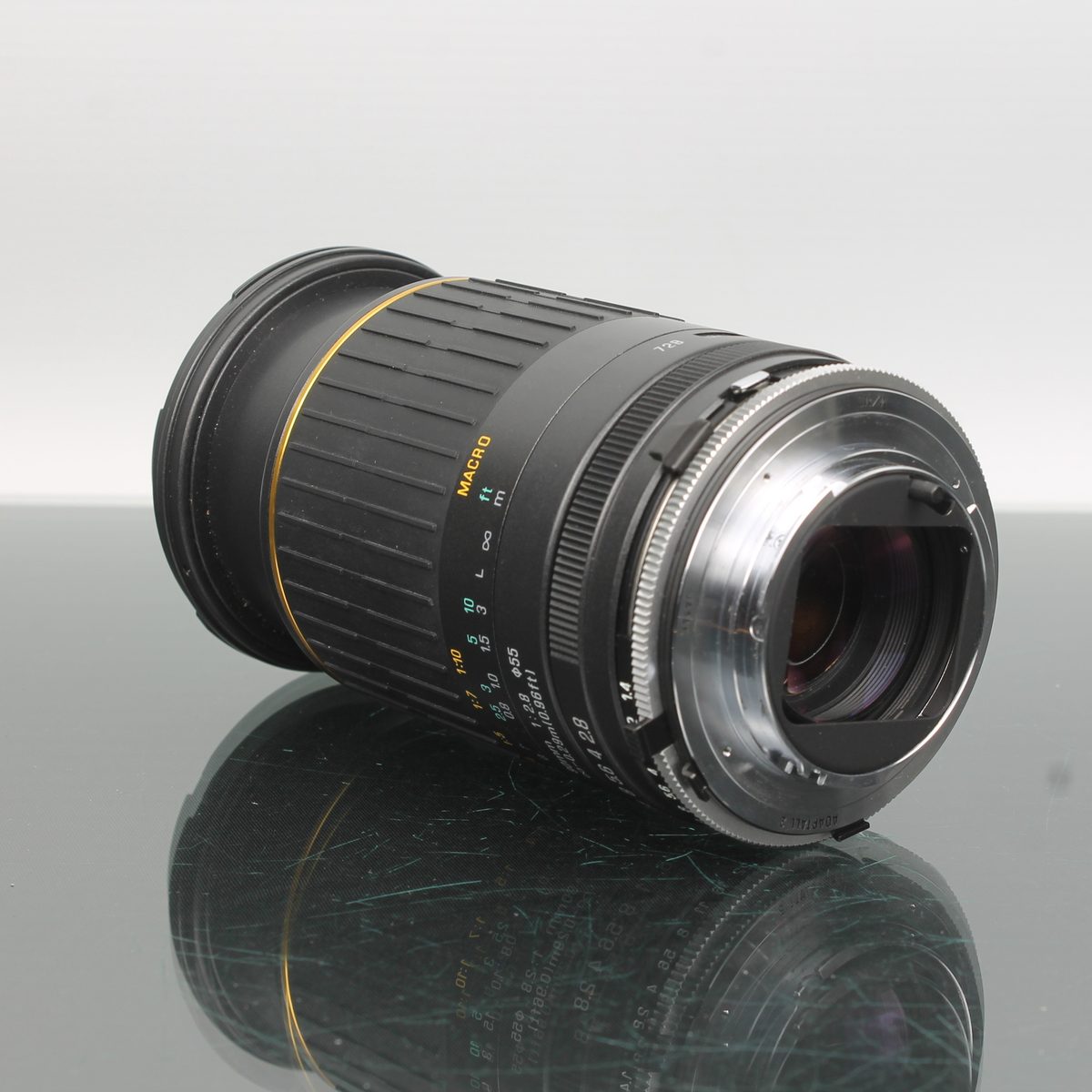 Tamron SP Macro 90mm 1:2.8 / Adaptall + Minolta MD Mount