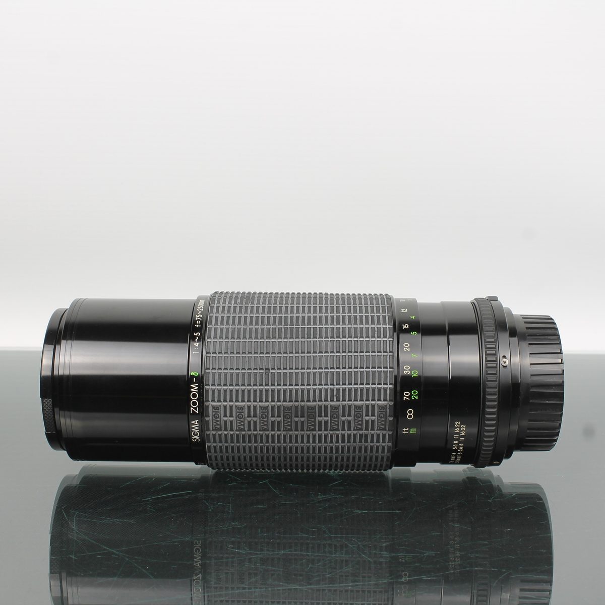 Sigma 1:4-5 F=75-250mm