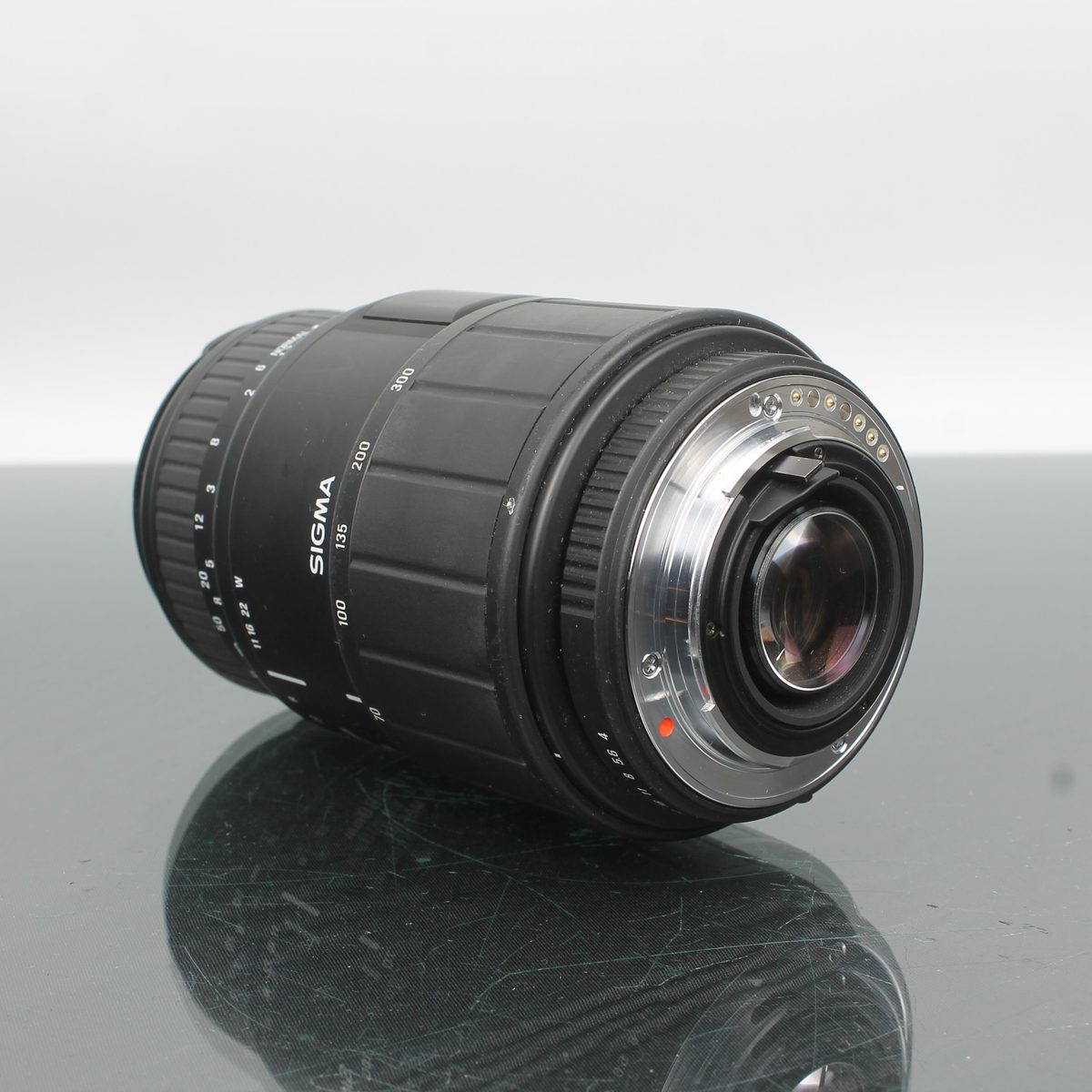 Sigma 70-300mm 1:4-5.6 DL Macro