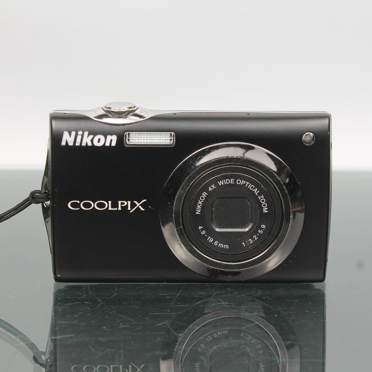 Nikon Coolpix S4000