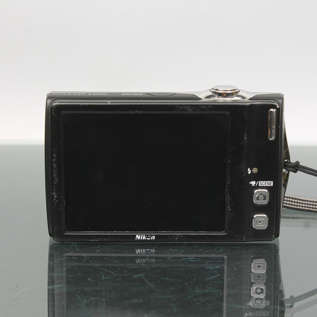 Nikon Coolpix S4000