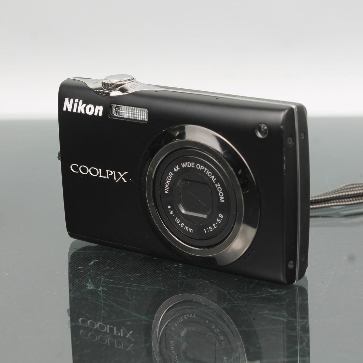 Nikon Coolpix S4000