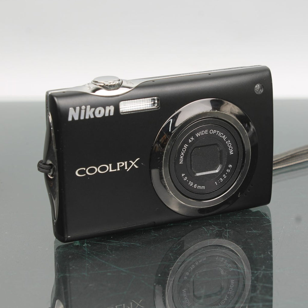 Nikon Coolpix S4000