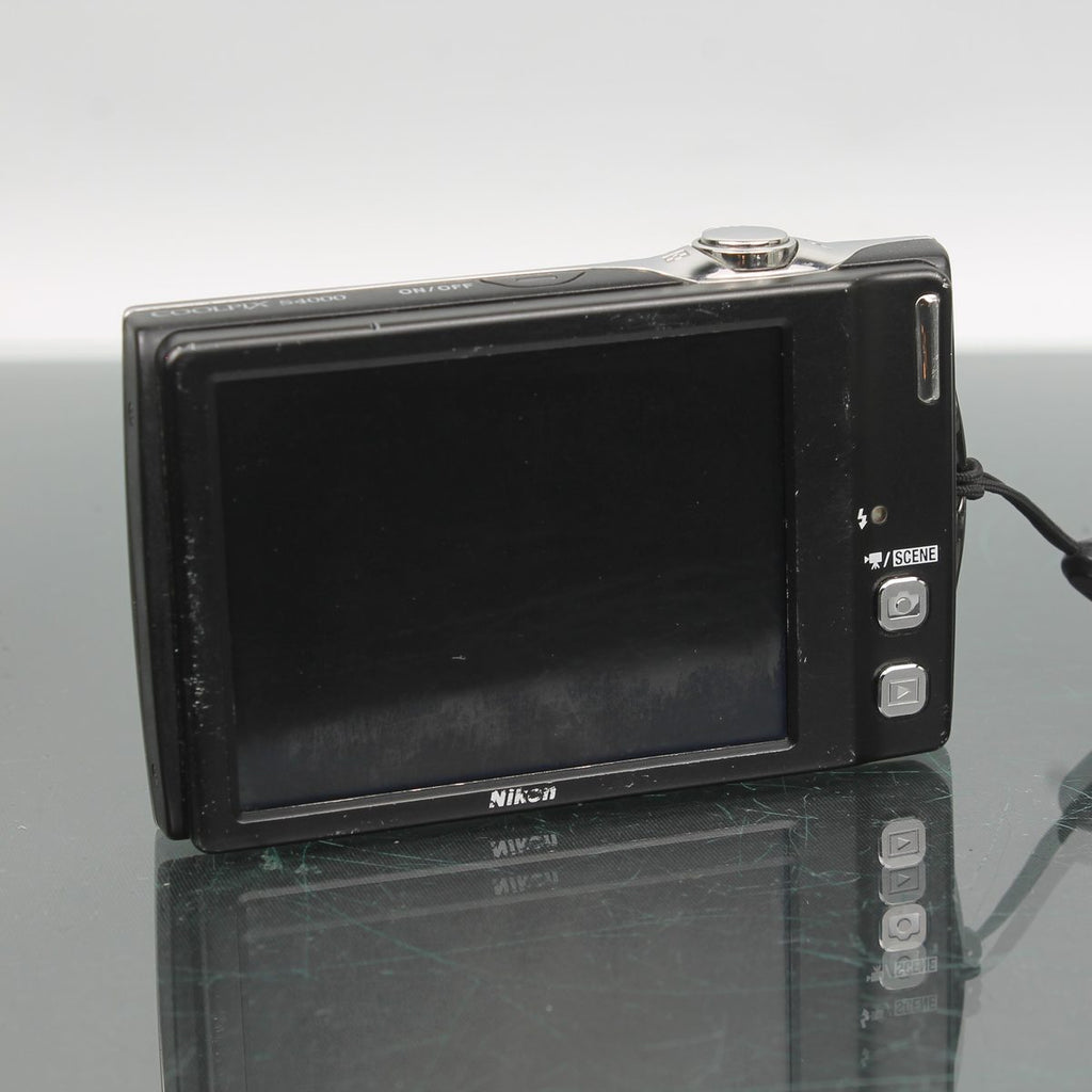 Nikon Coolpix S4000