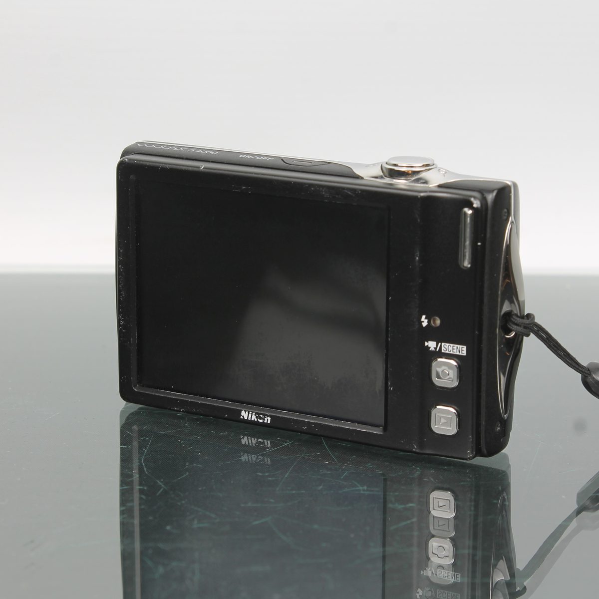 Nikon Coolpix S4000
