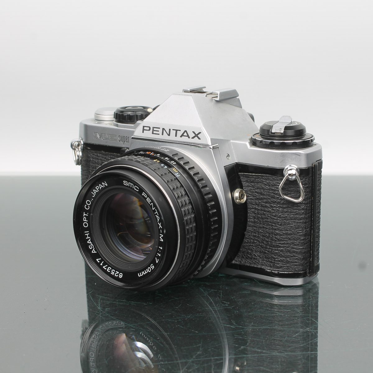 Pentax ME Super + SMC Pentax-M 50mm f/1.7