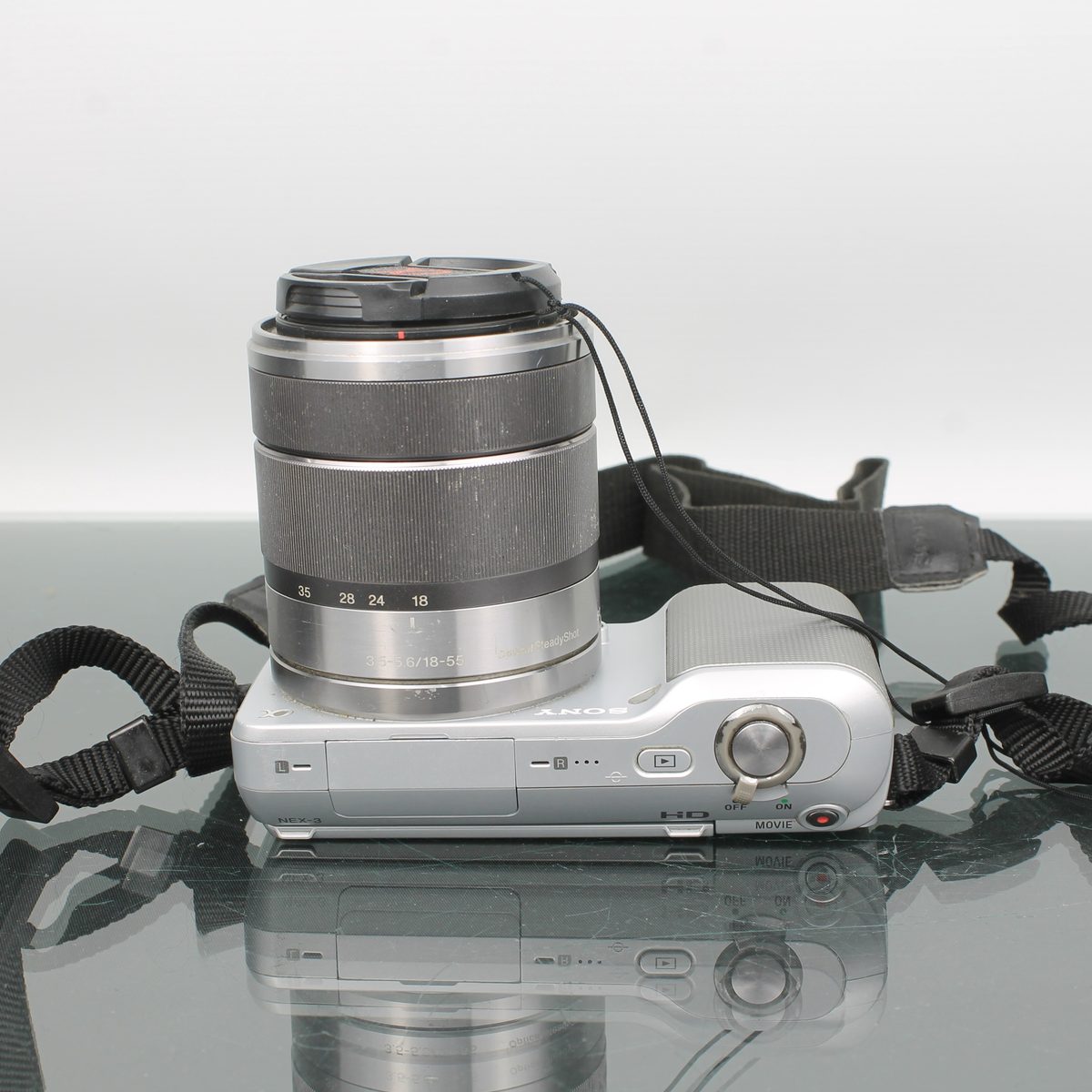 Sony Alpha NEX-3 + E 3.5-5.6 18-55mm OSS Lens