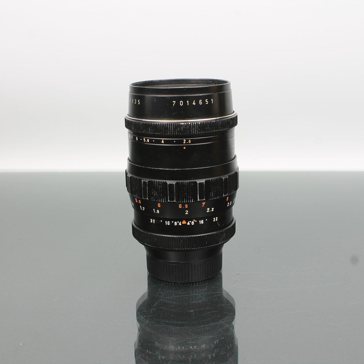Pentacon 135mm f/2.8