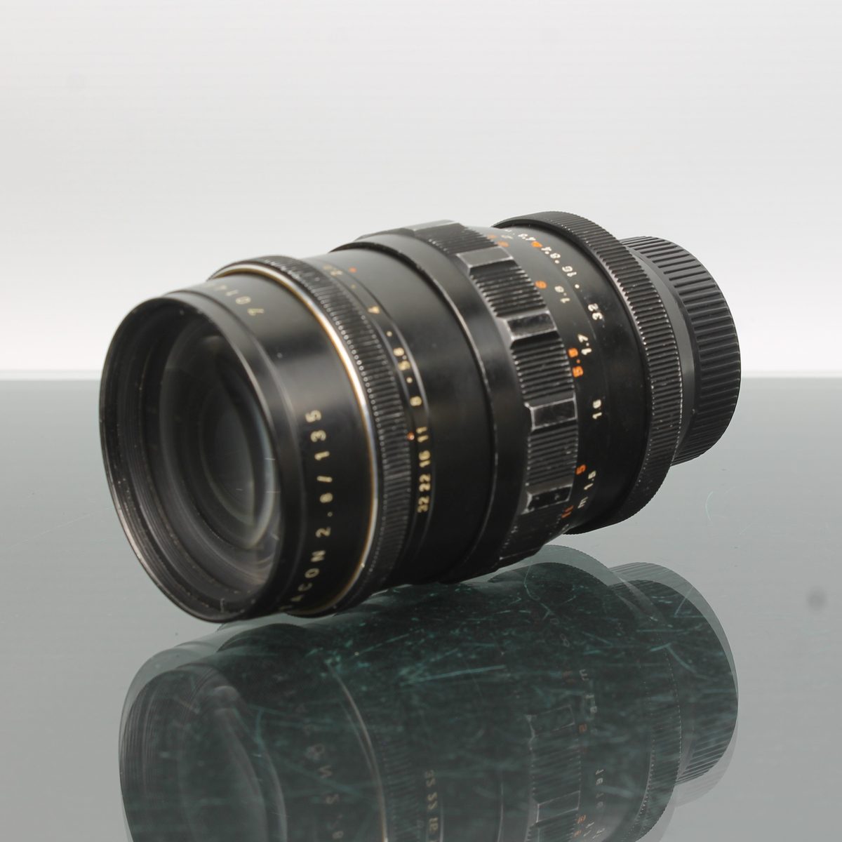 Pentacon 135mm f/2.8