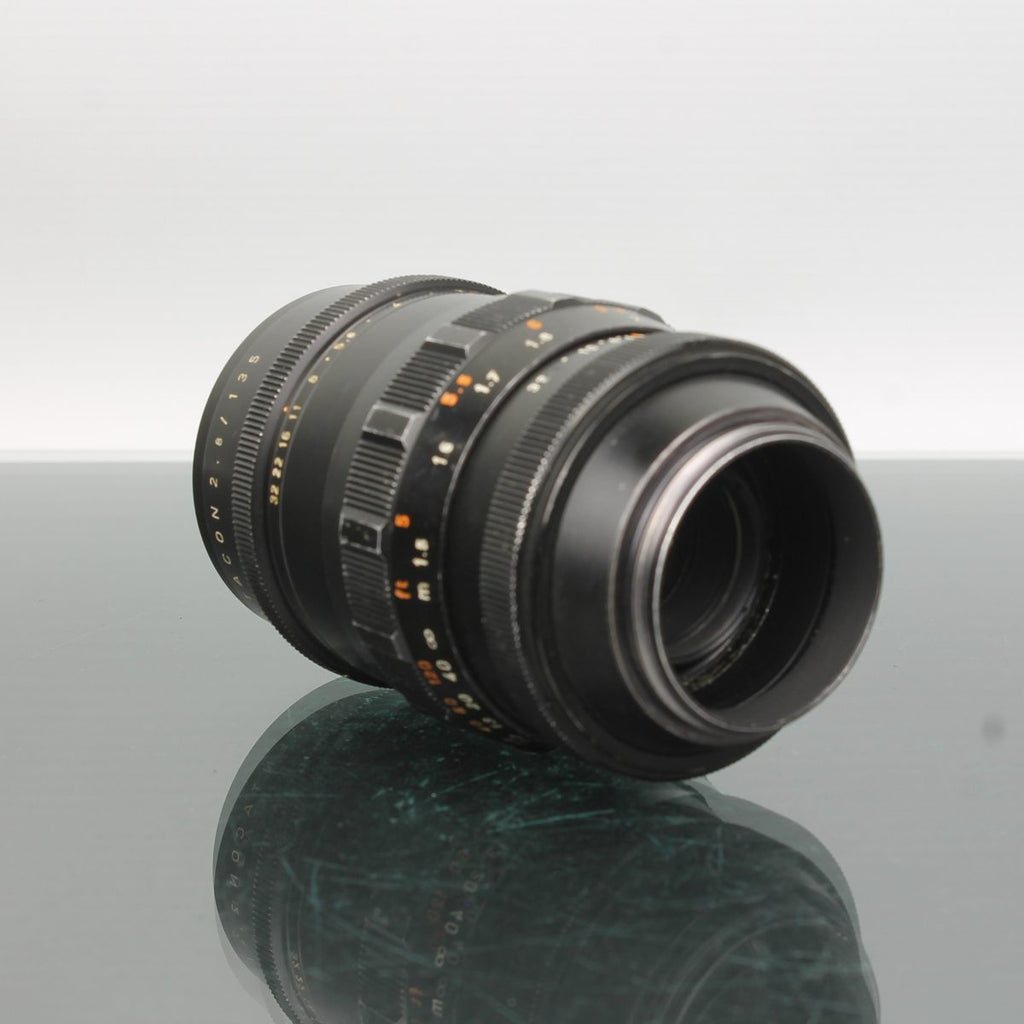 Pentacon 135mm f/2.8